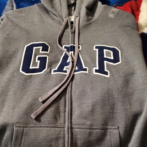 New GAP  Sweatshirt hootie - Picture 1 of 3